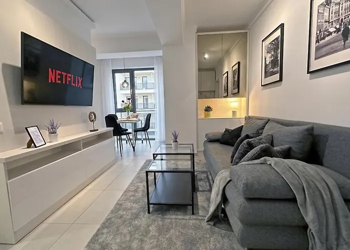 Parliament 1br By Wayfaris *