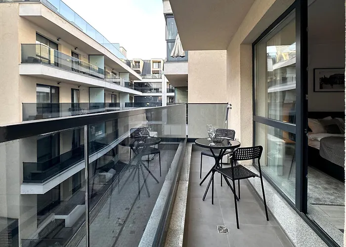 Apartment Parliament 1br By Wayfaris Bucharest